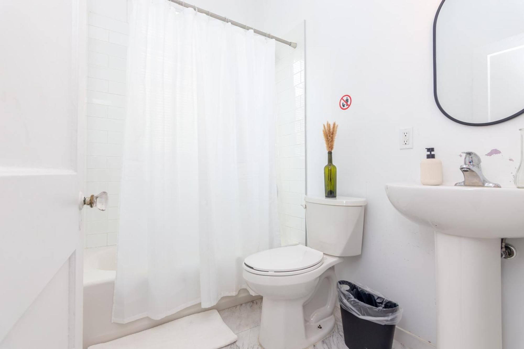 Miami Two Bedroom Apartment - Heart Of Wynwood & Edgewater - Private Parking Spot Exterior photo